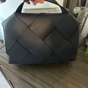 Elegant Navy blue Woven Italian Leather Handbag